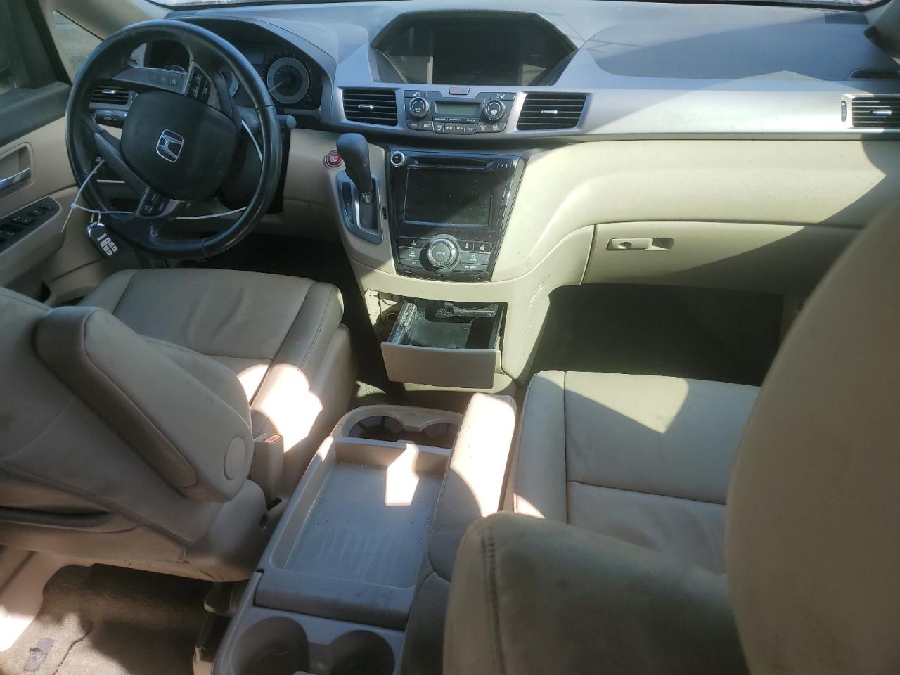 2014 Honda Odyssey - Image 8
