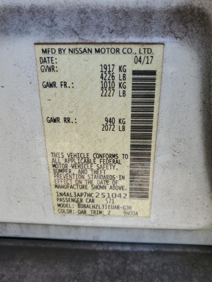 2017 Nissan Altima - Image 12