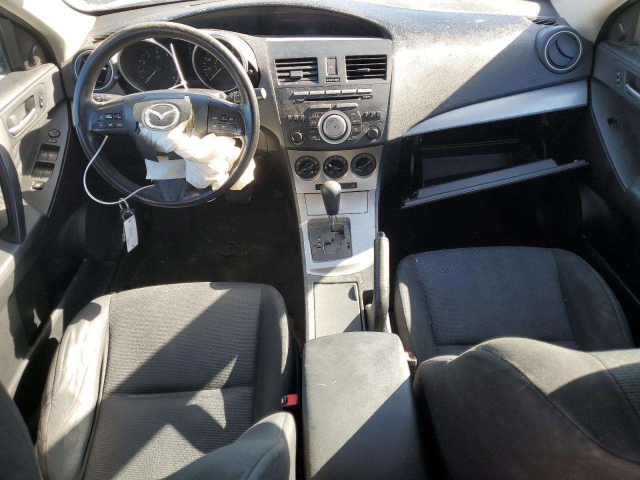 2010 Mazda 3 - Image 8