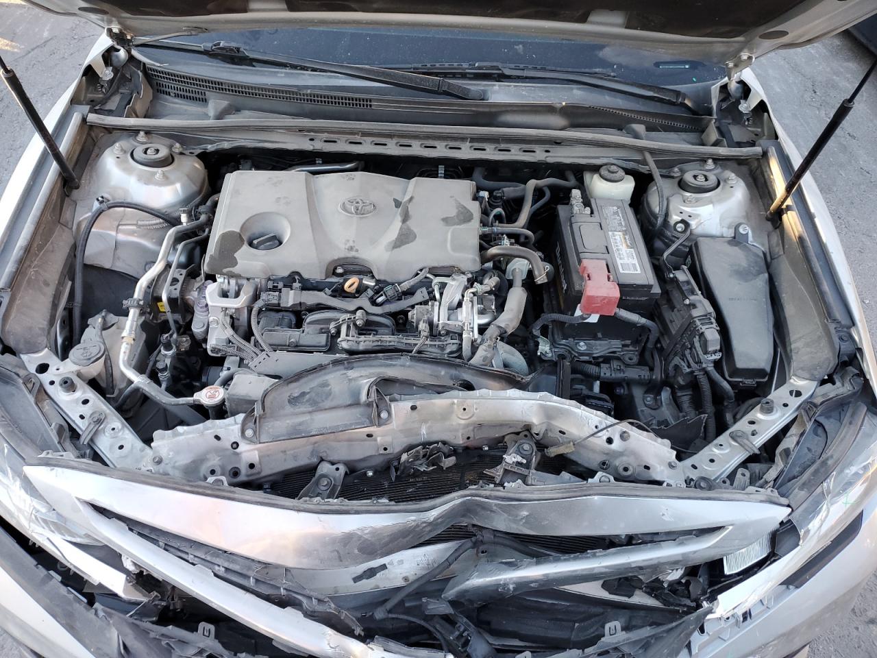 2018 Toyota Camry - Image 11