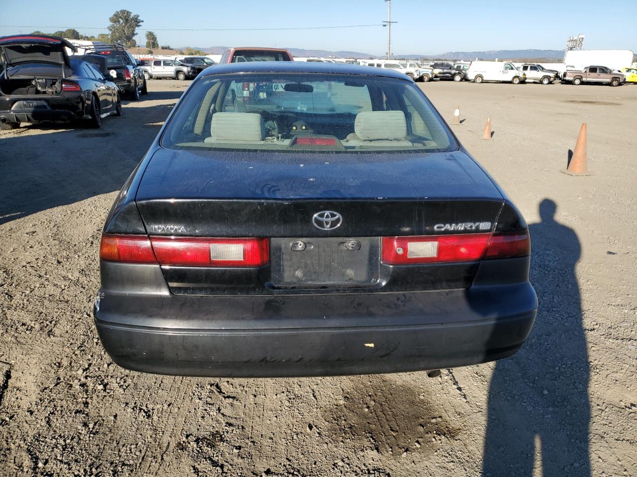 1999 Toyota Camry Ce VIN: 4T1BG22K3XU601142 Lot: 77833914