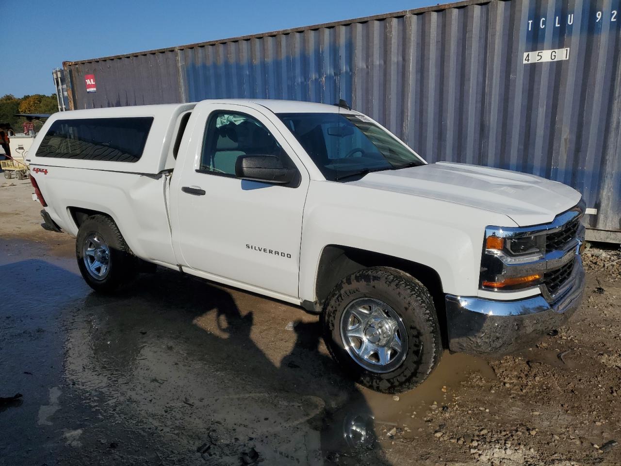 2016 Chevrolet Silverado - Image 4