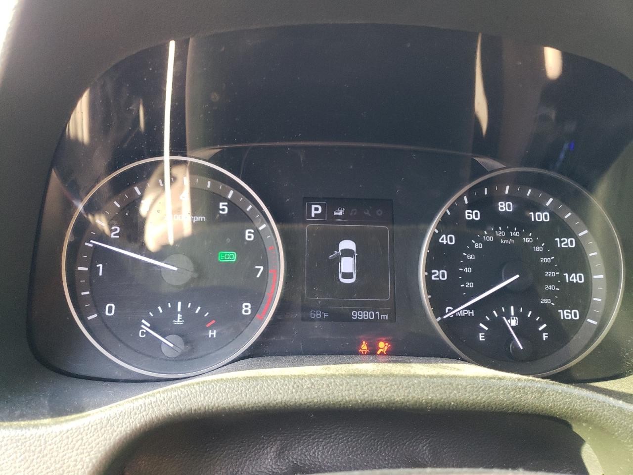 2018 Hyundai Elantra - Image 9