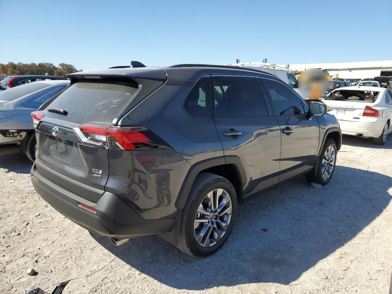 2024 Toyota RAV 4 - Image 3