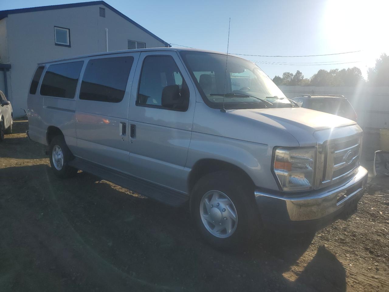2011 Ford Econoline - Image 4