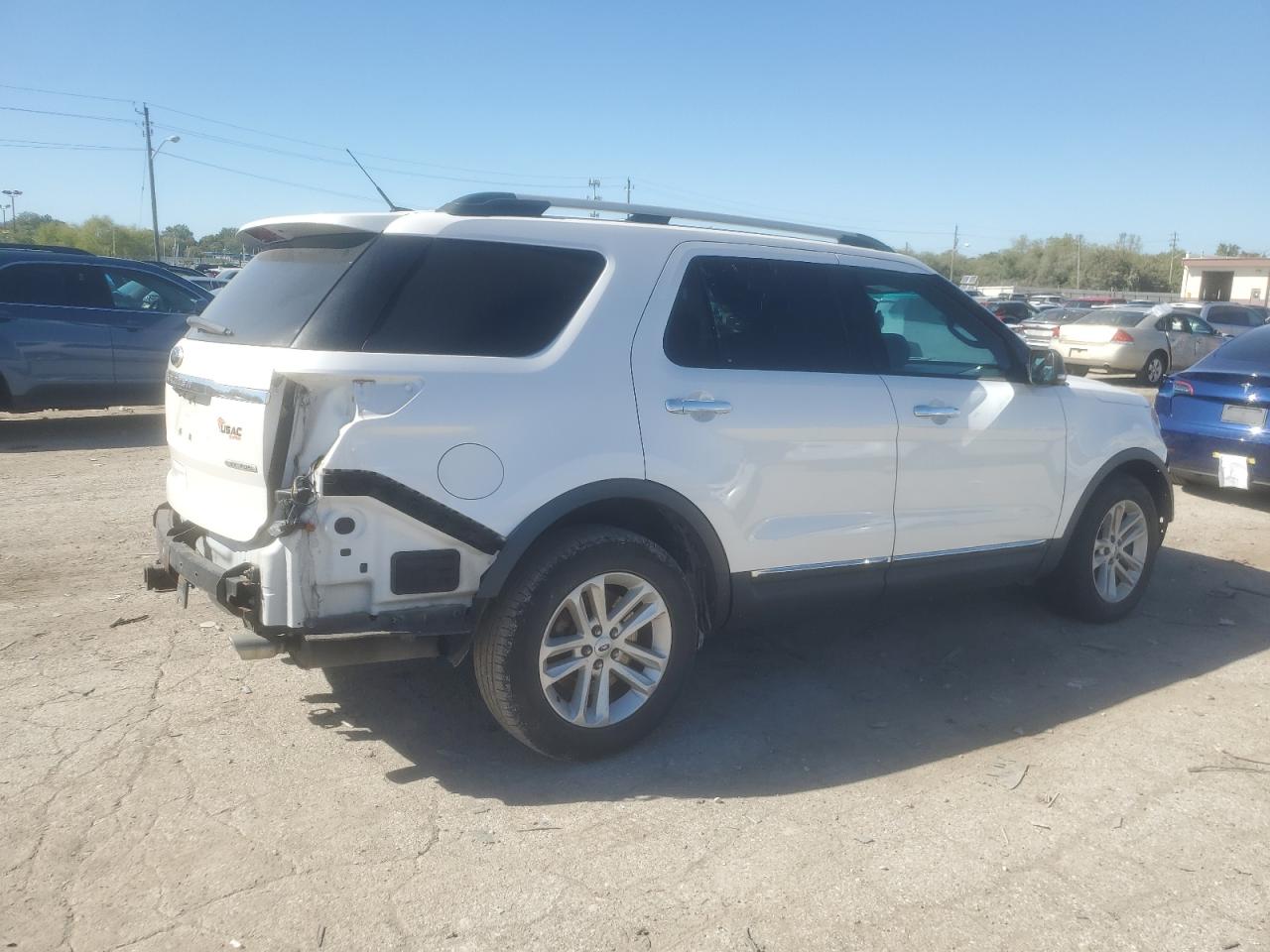 2013 Ford Explorer - Image 3