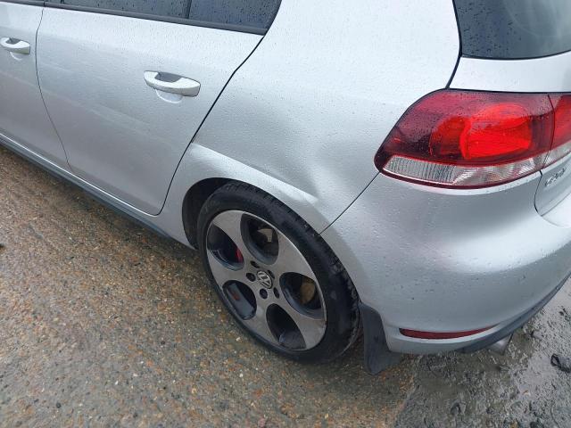 2009 VOLKSWAGEN GOLF GTI S
