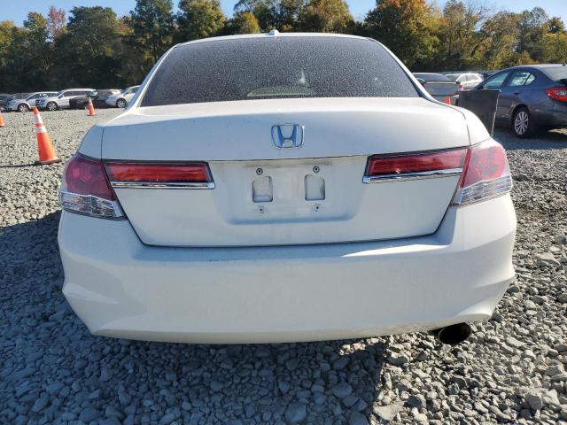 Sedans HONDA ACCORD 2012 White