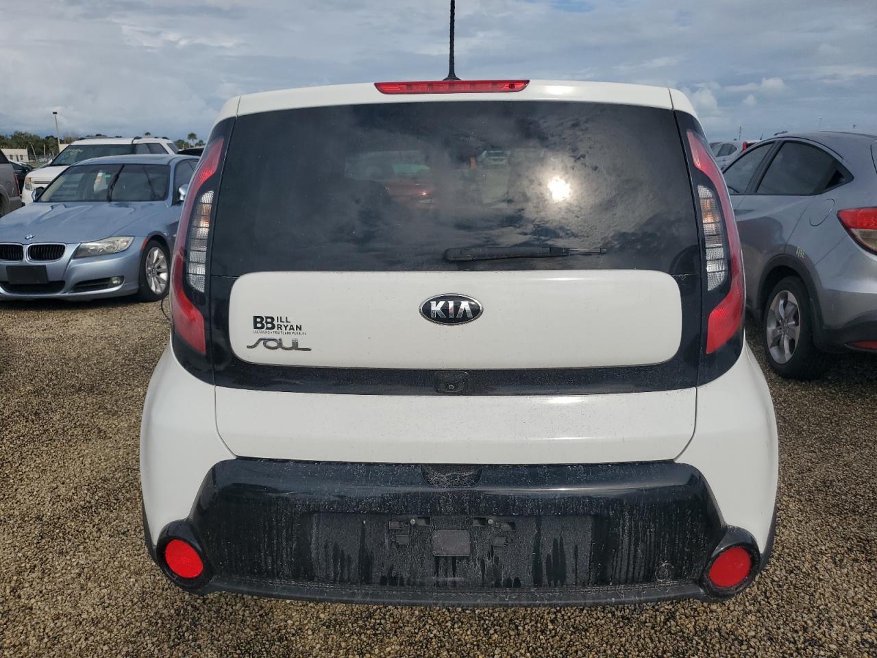 KNDJP3A55G7317009 2016 Kia Soul +