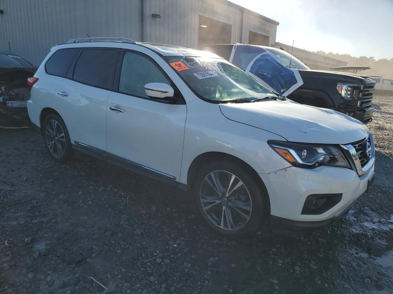2017 Nissan Pathfinder - Image 4