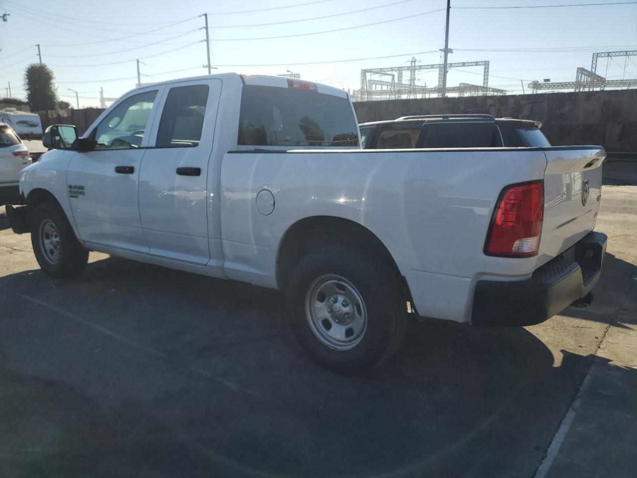 VIN 1C6RR7FGXKS541825 2019 RAM 1500 no.2