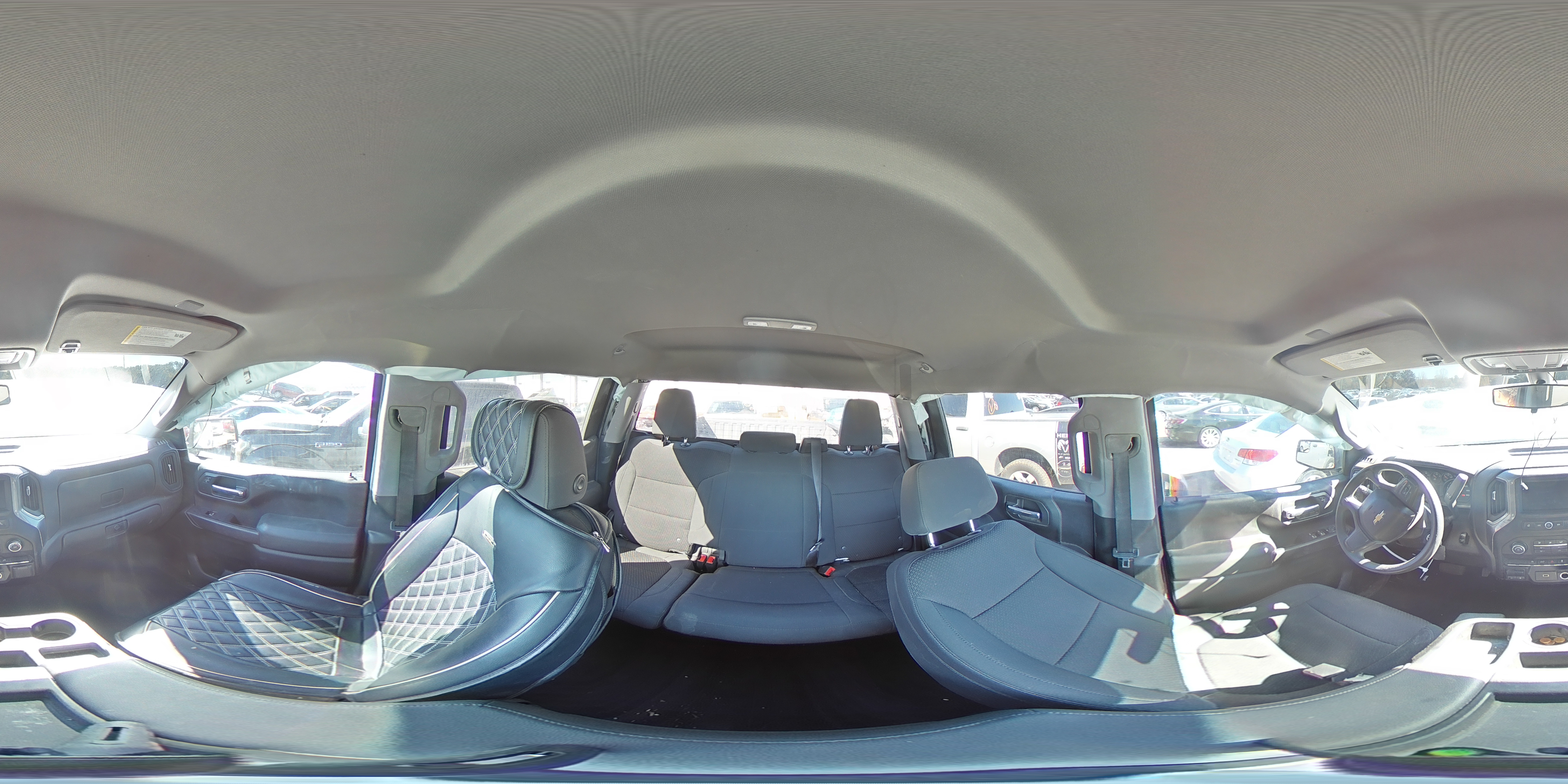 2020 Chevrolet Silverado - Image 13