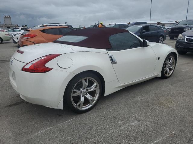  NISSAN 370Z 2012 White