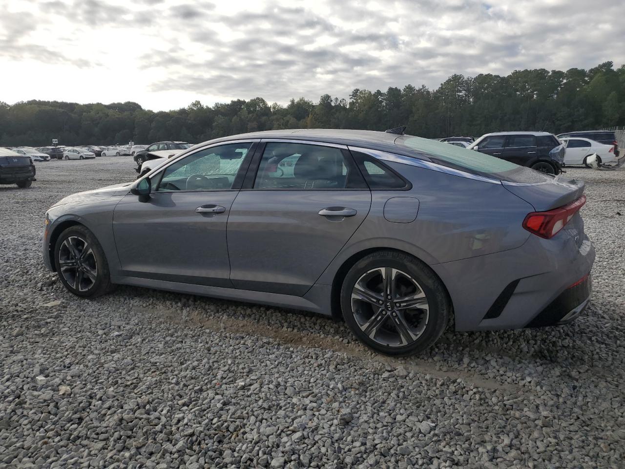 2021 Kia K5 - Image 2