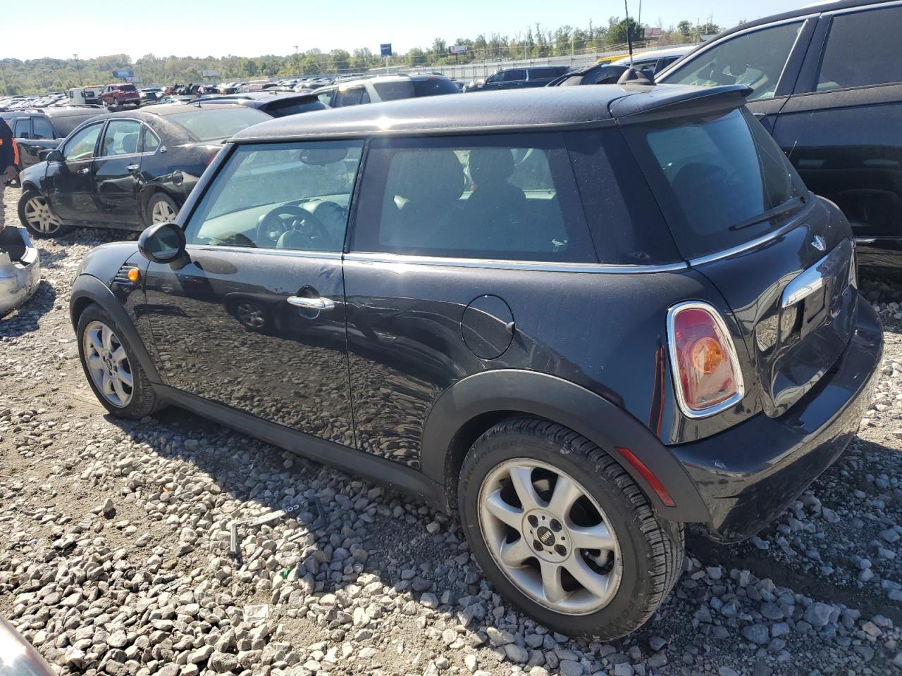 2007 MINI Cooper - Image 2