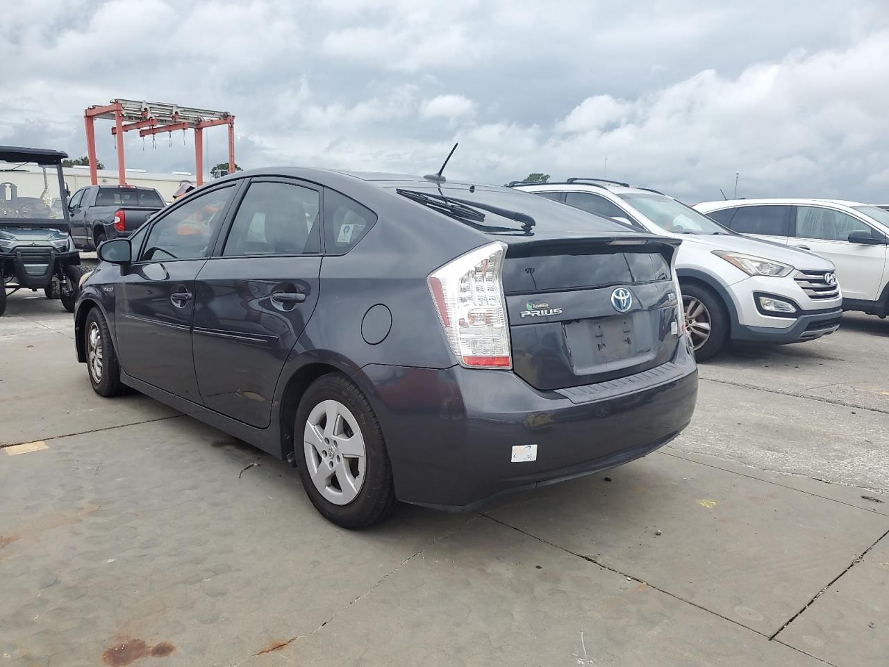 2011 Toyota Prius - Image 2