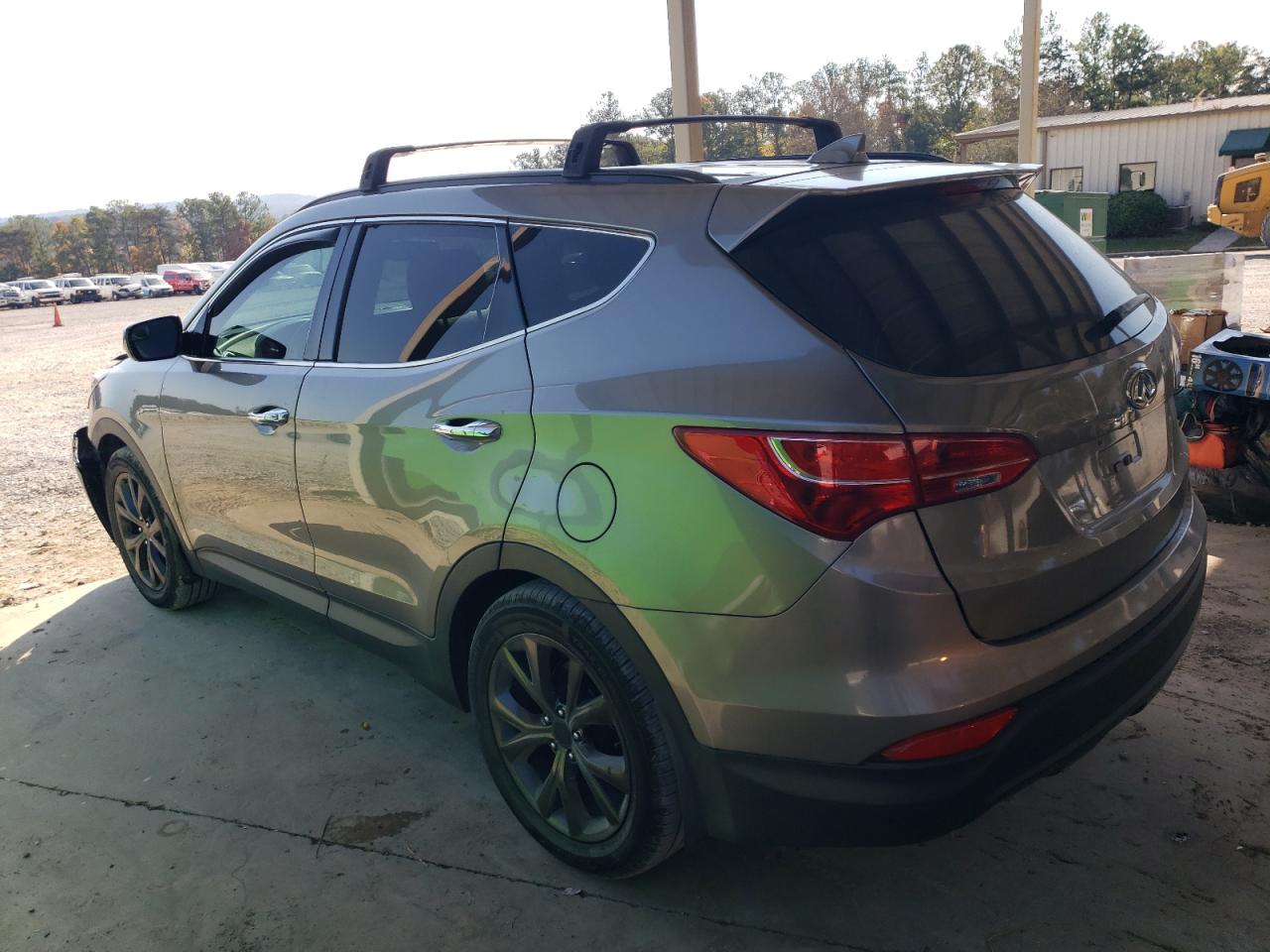 2015 Hyundai Santa Fe - Image 2