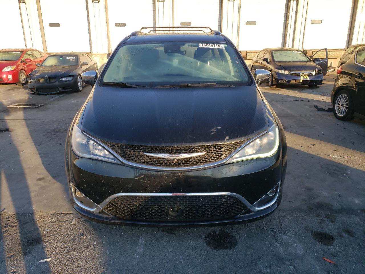 2018 Chrysler Pacifica - Image 5