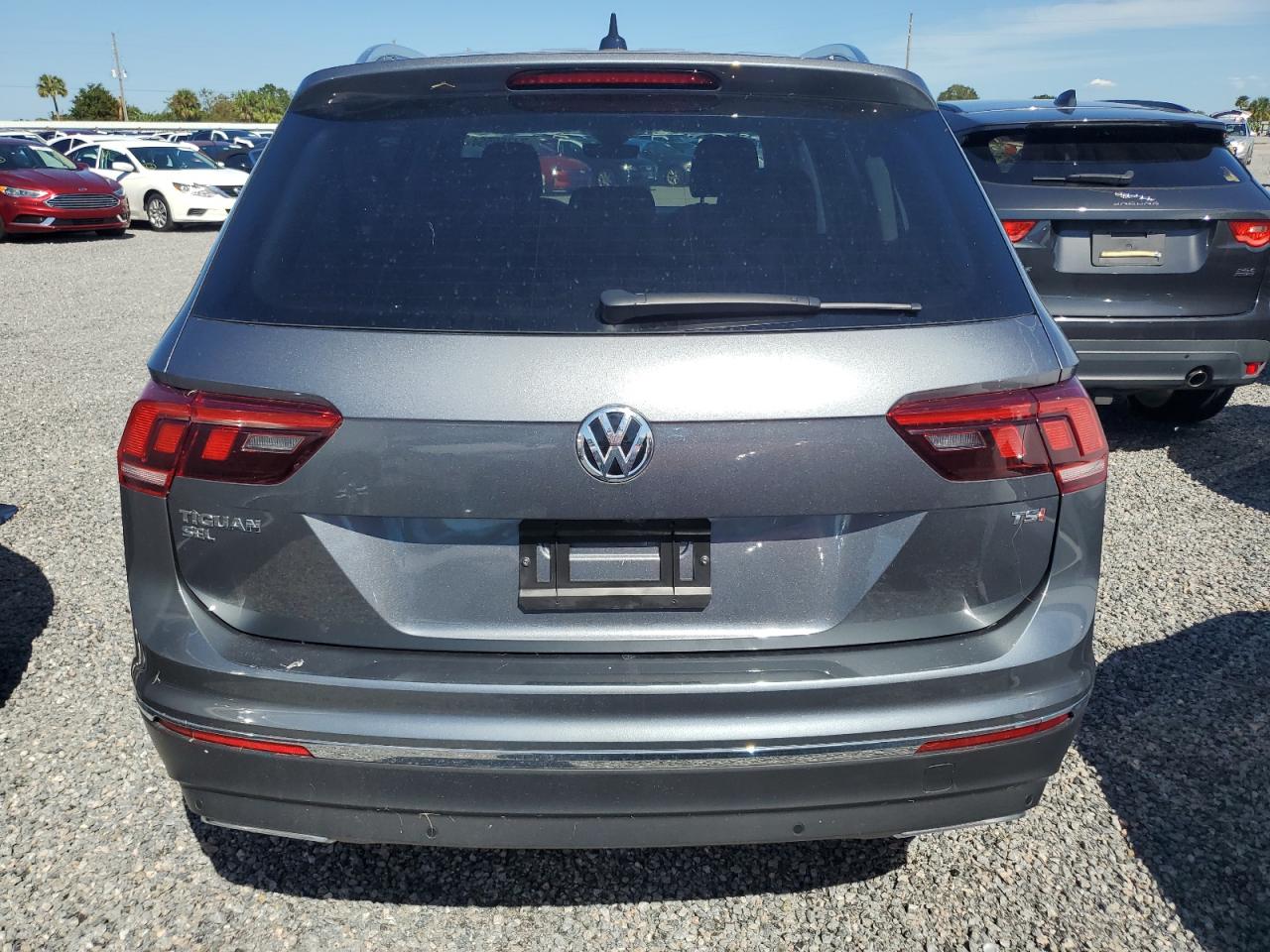 2018 Volkswagen Tiguan Sel Premium VIN: 3VV5B7AX2JM114151 Lot: 73769554