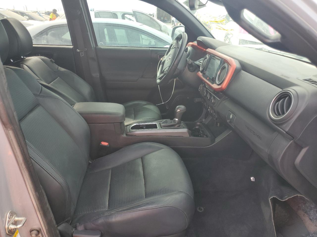 2019 Toyota Tacoma - Image 5