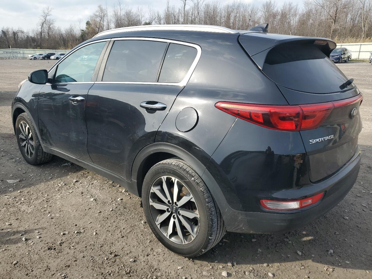 KNDPNCAC3H7249521 2017 KIA SPORTAGE - Image 2