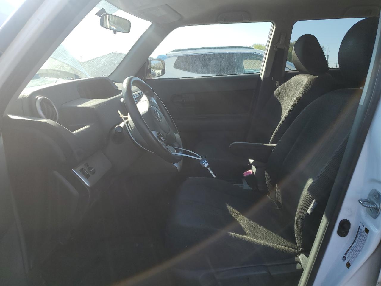 2008 Toyota Scion Xb VIN: JTLKE50E581040927 Lot: 74493974