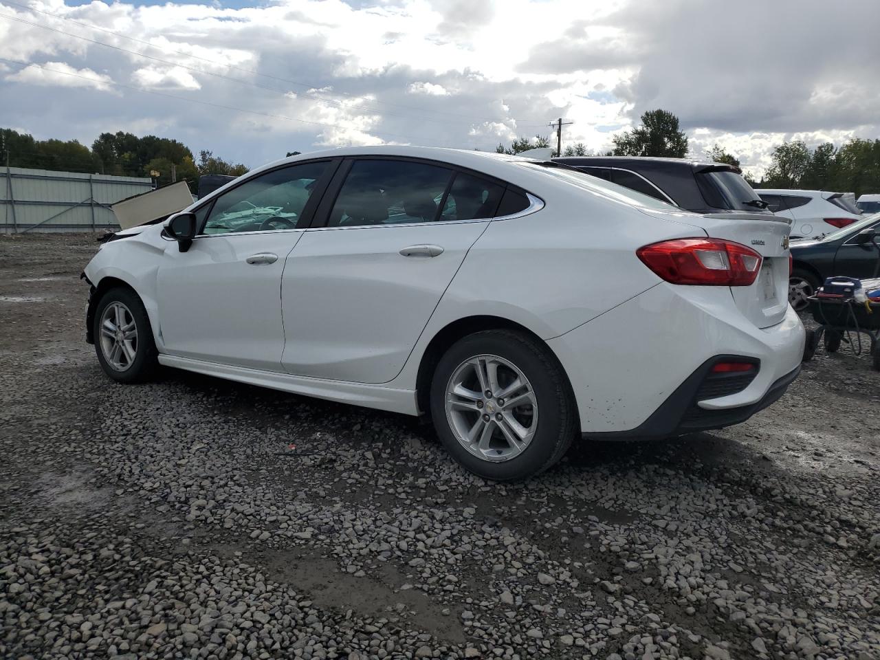 2017 Chevrolet Cruze - Image 2