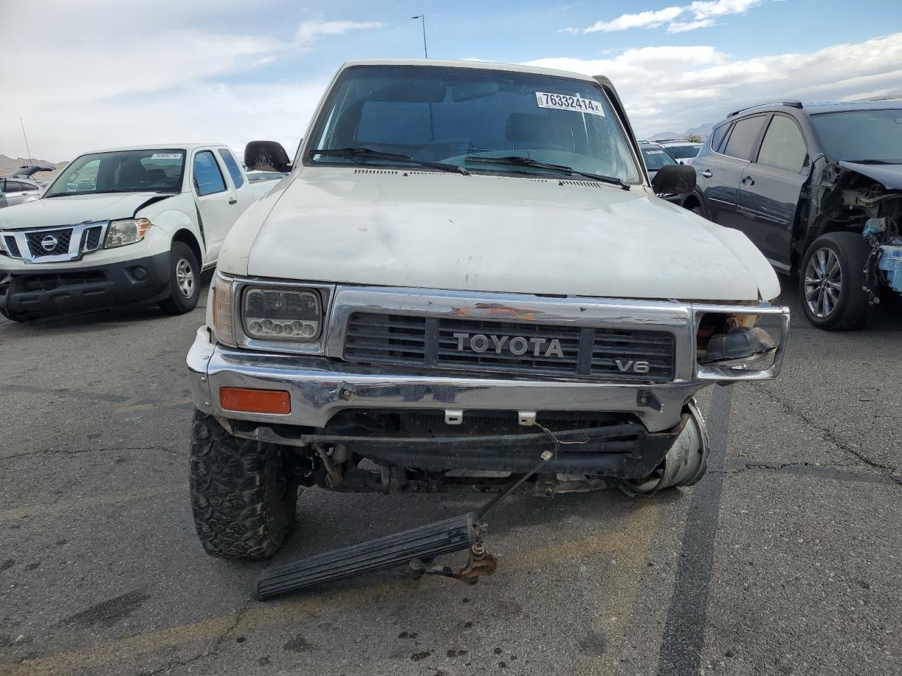 1989 Toyota Pickup - Image 5