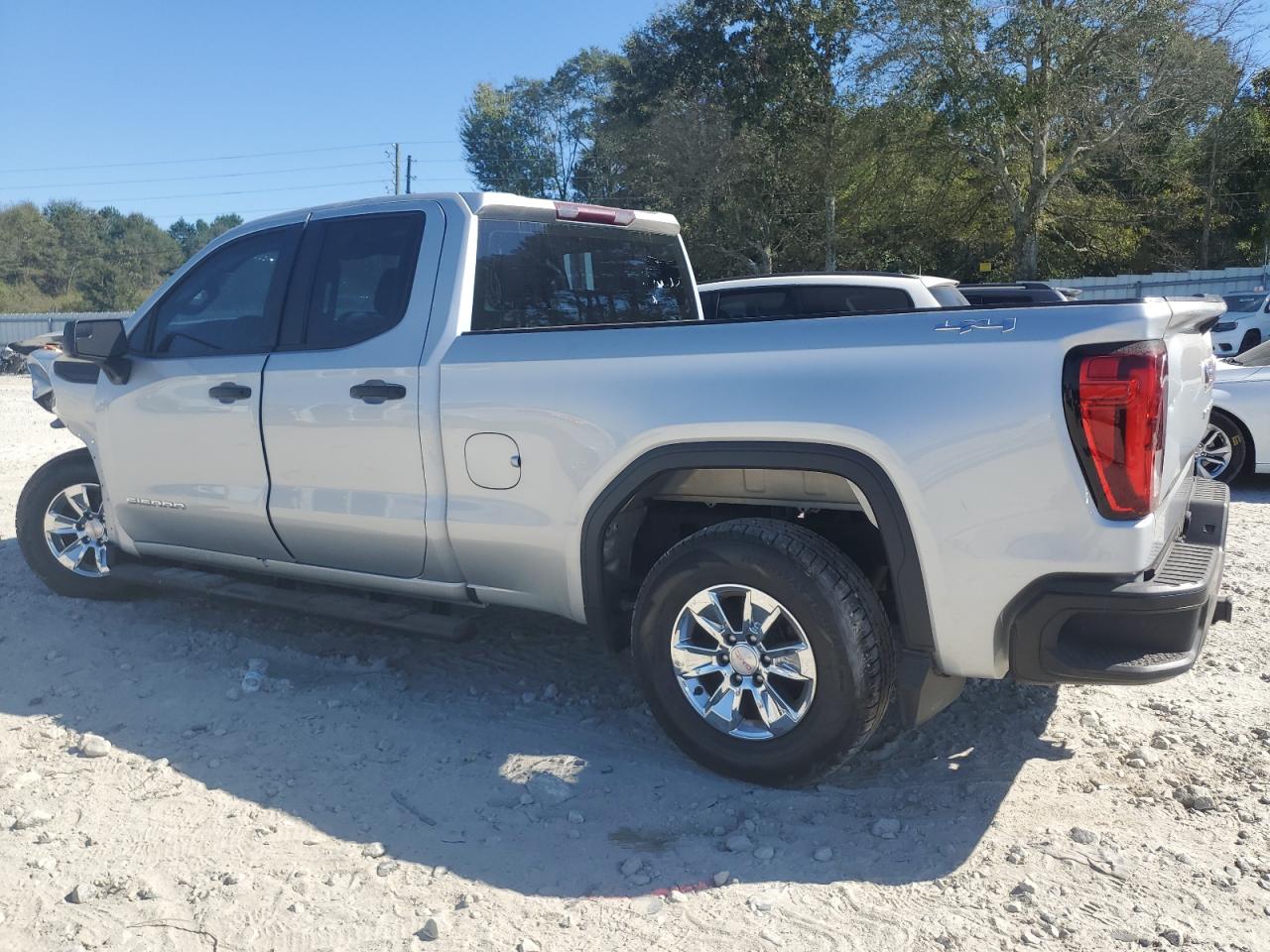 2019 GMC Sierra - Image 2