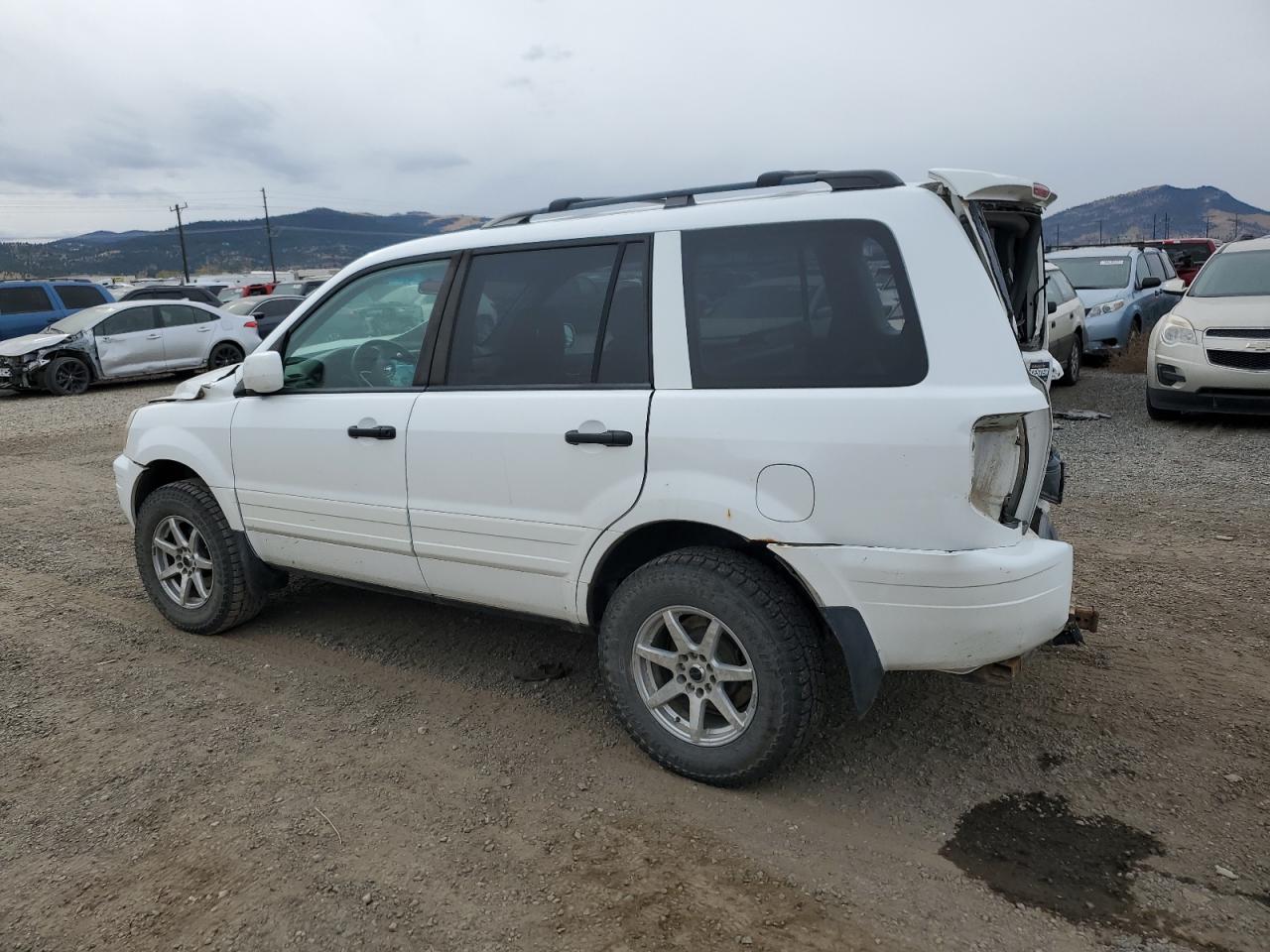 2004 Honda Pilot - Image 2