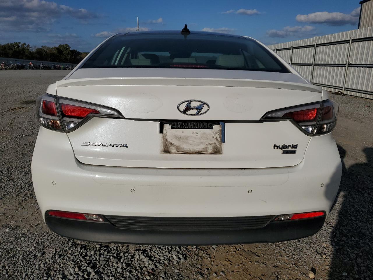 2017 Hyundai Sonata Hybrid VIN: KMHE34L10HA058507 Lot: 77584544