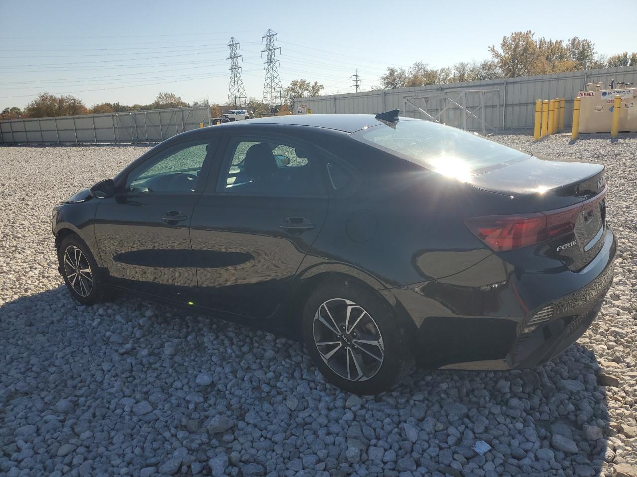 2023 Kia Forte - Image 2