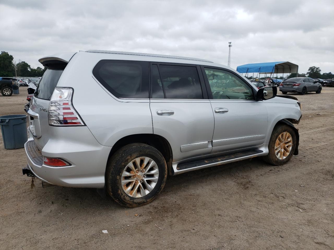 2017 Lexus GX - Image 3