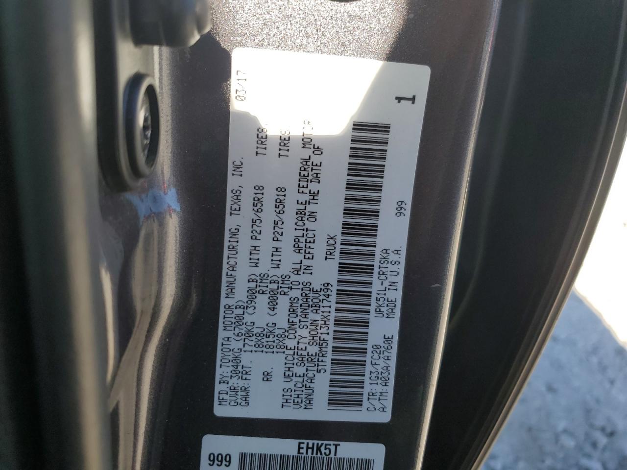 5TFRM5F13HX117499 2017 Toyota Tundra Double Cab Sr