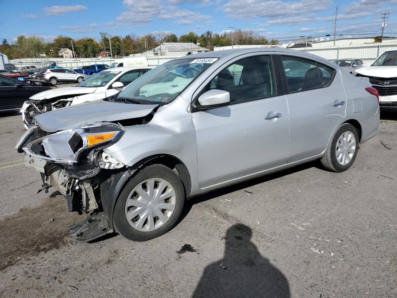 VIN 3N1CN7AP7KL852213 2019 NISSAN VERSA no.1