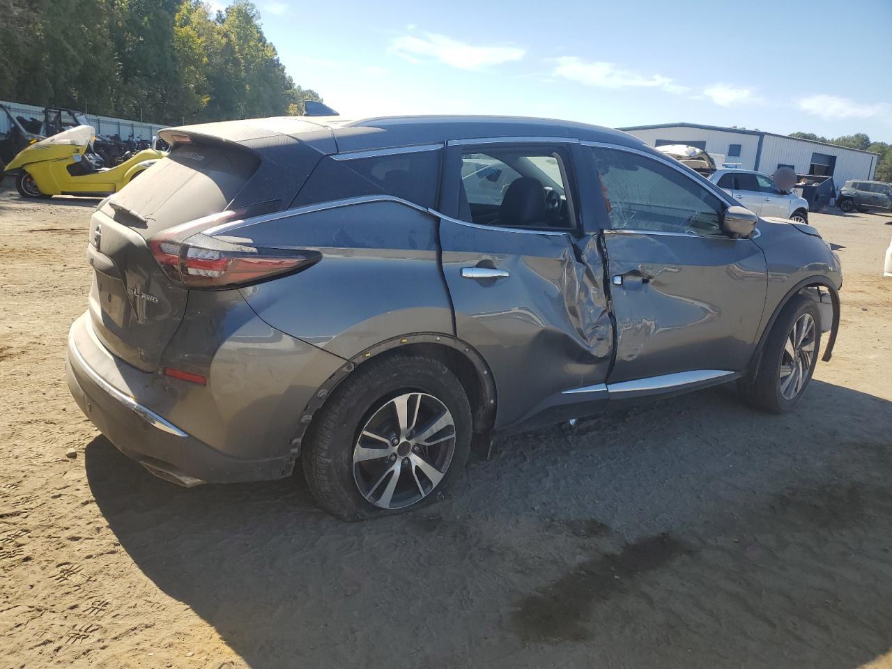 2019 Nissan Murano - Image 3