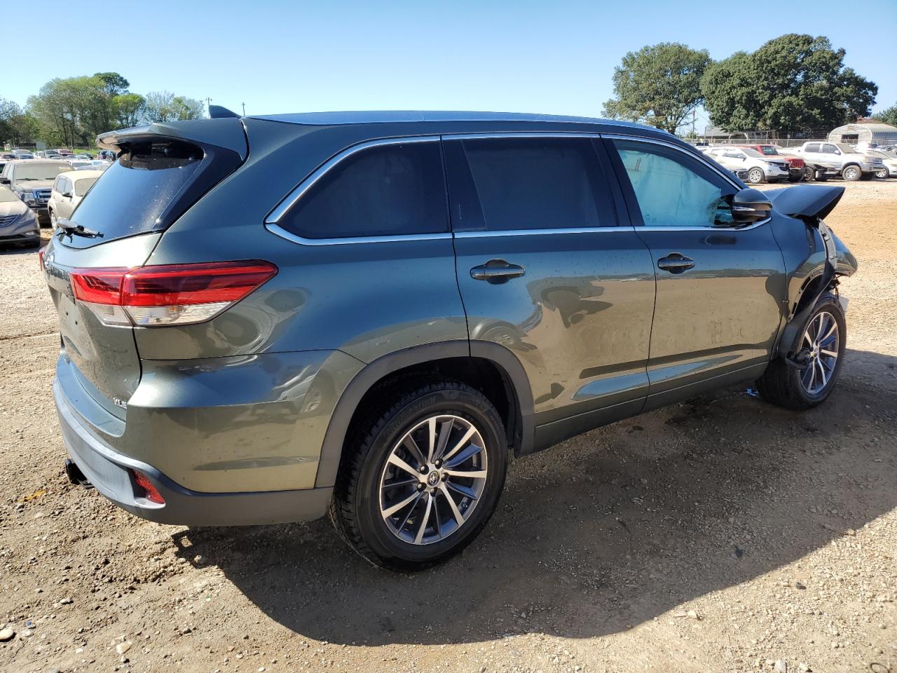 2017 Toyota Highlander Se VIN: 5TDKZRFH1HS192683 Lot: 74966524