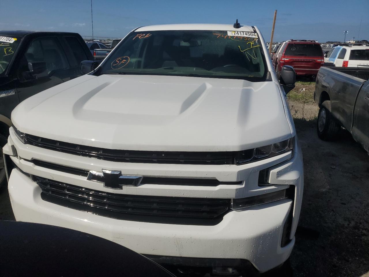 2019 Chevrolet Silverado - Image 5