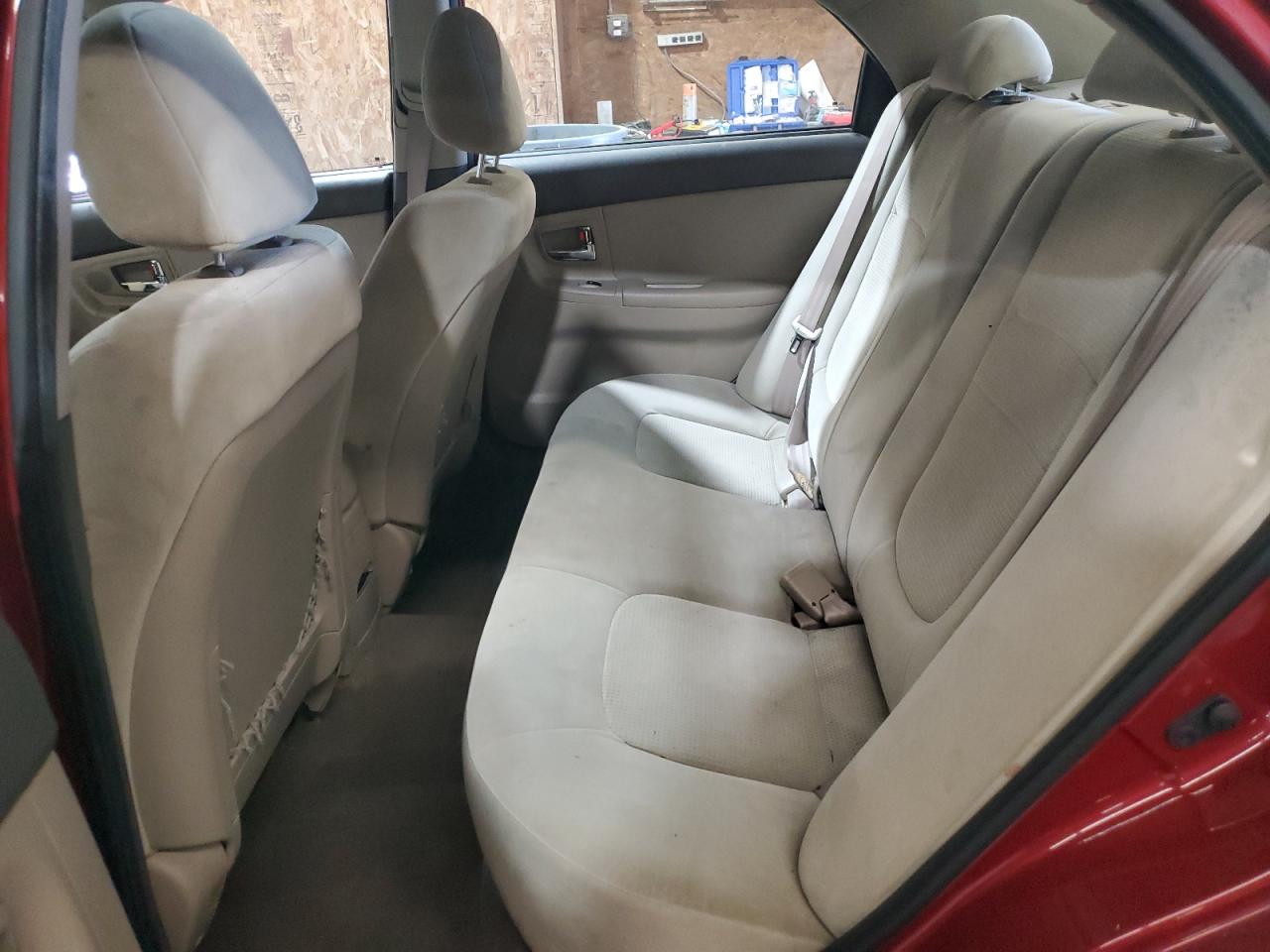 2009 Kia Spectra - Image 10