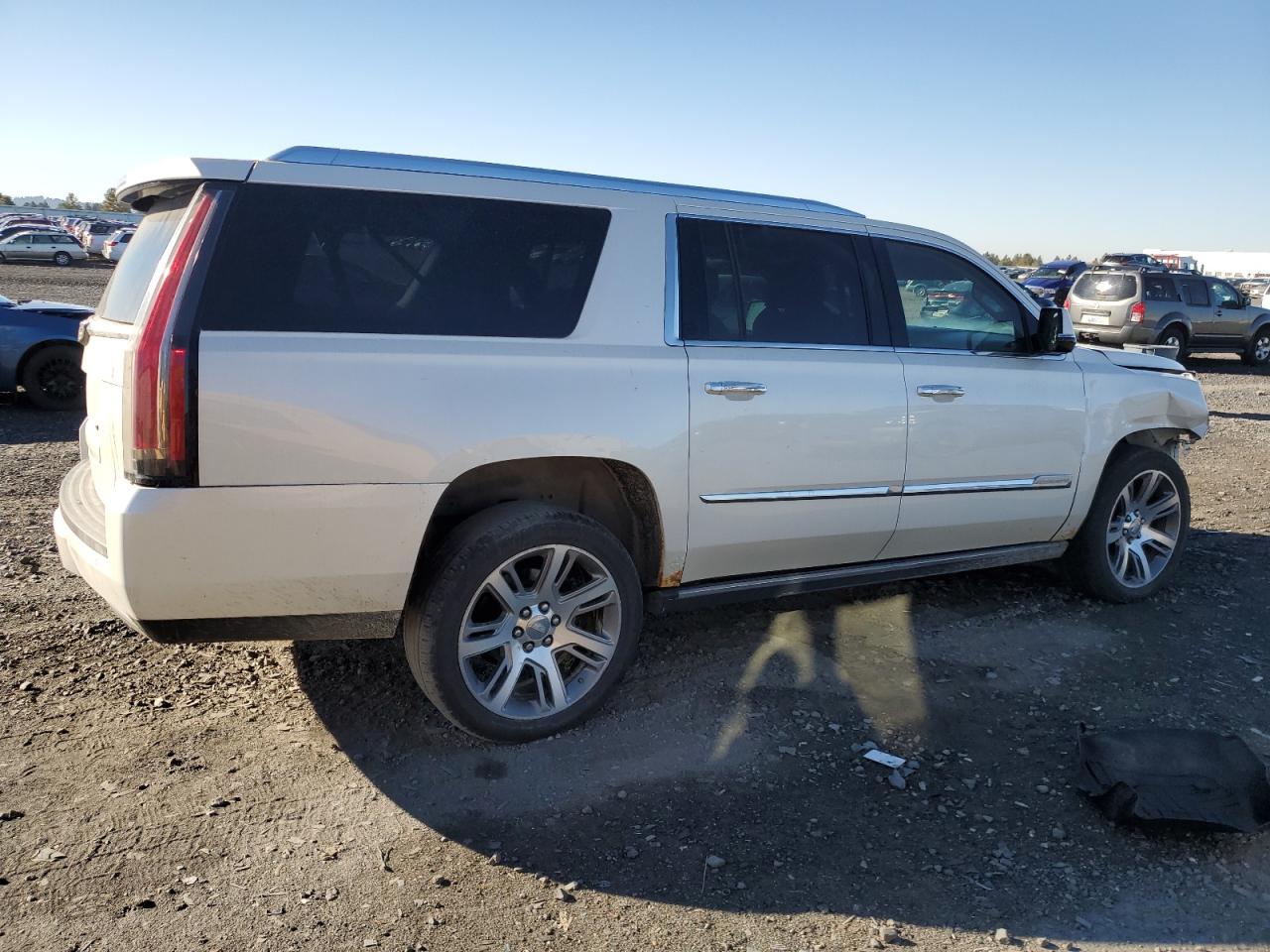 VIN 1GYS4TKJ6FR551651 2015 CADILLAC ESCALADE no.3