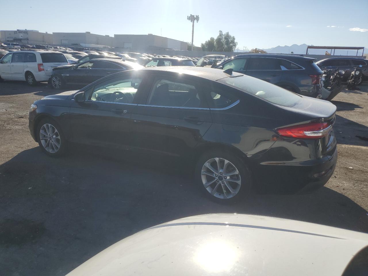 VIN 3FA6P0HD0KR232314 2019 FORD FUSION no.2