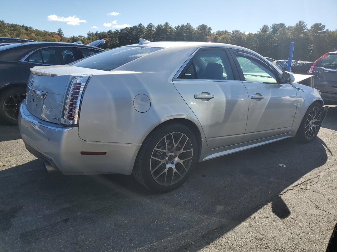 2010 Cadillac CTS - Image 3