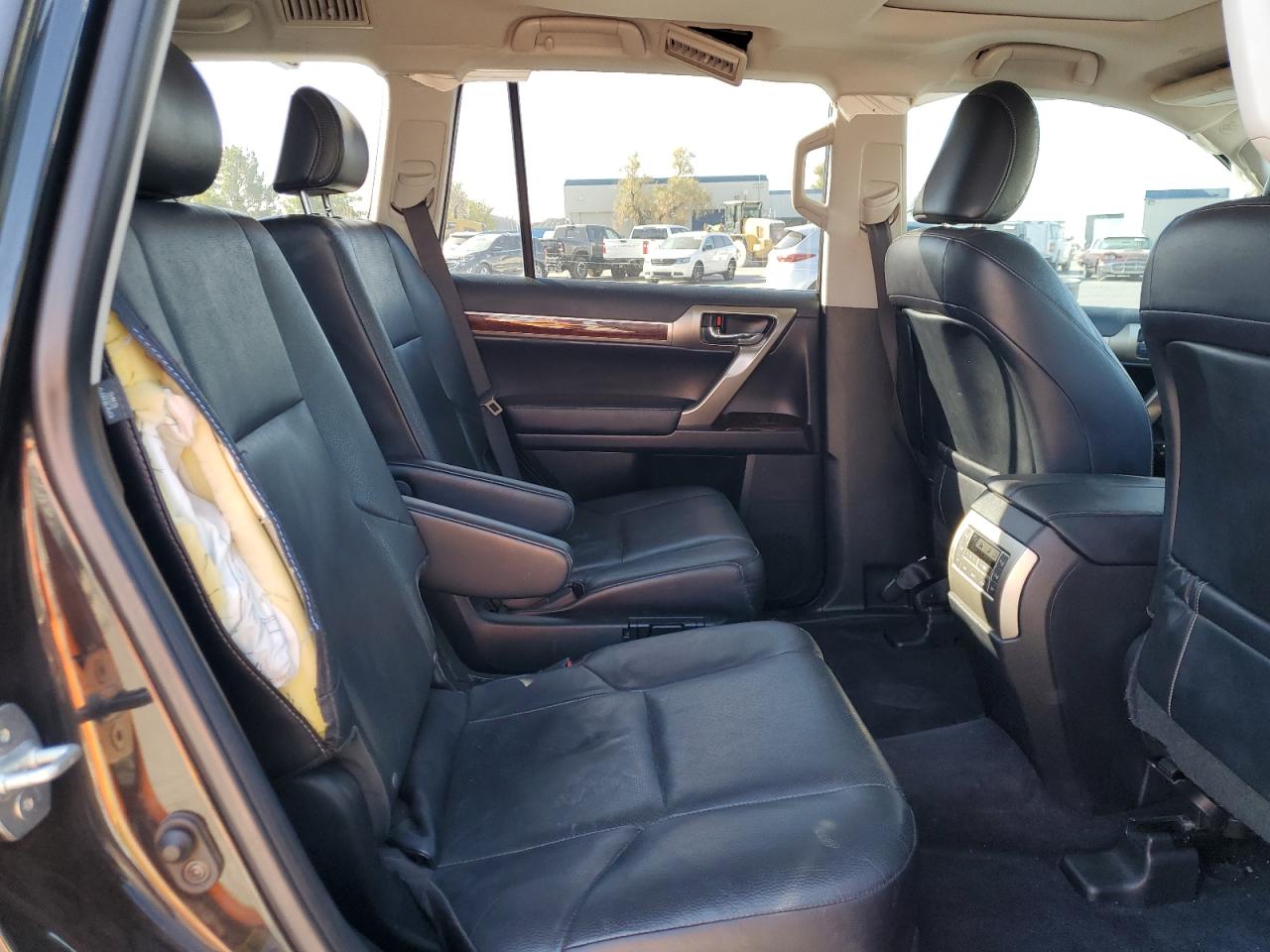2018 Lexus GX - Image 12