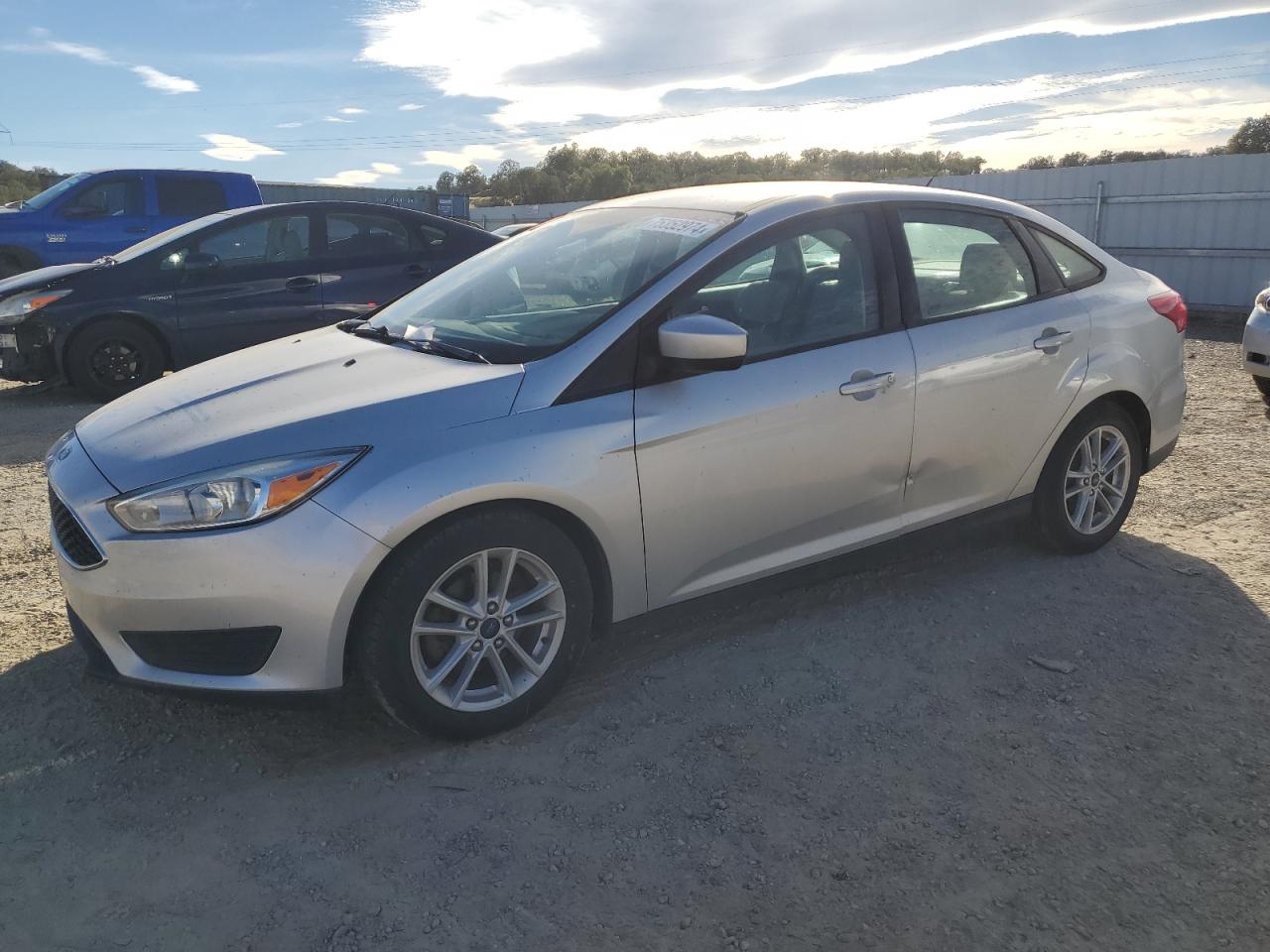 1FADP3F26JL252638 2018 FORD FOCUS - Image 1