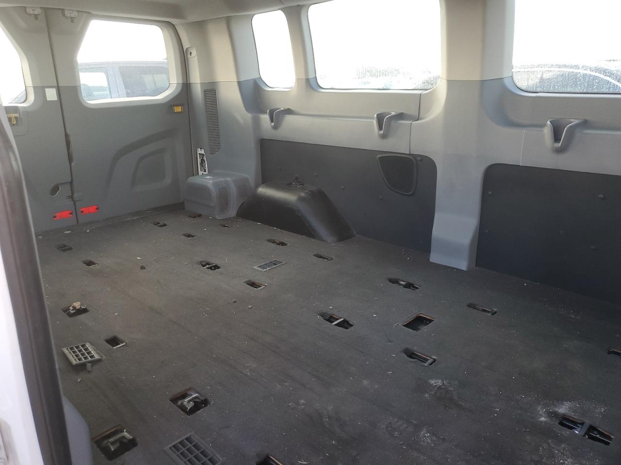 2015 Ford Transit - Image 11