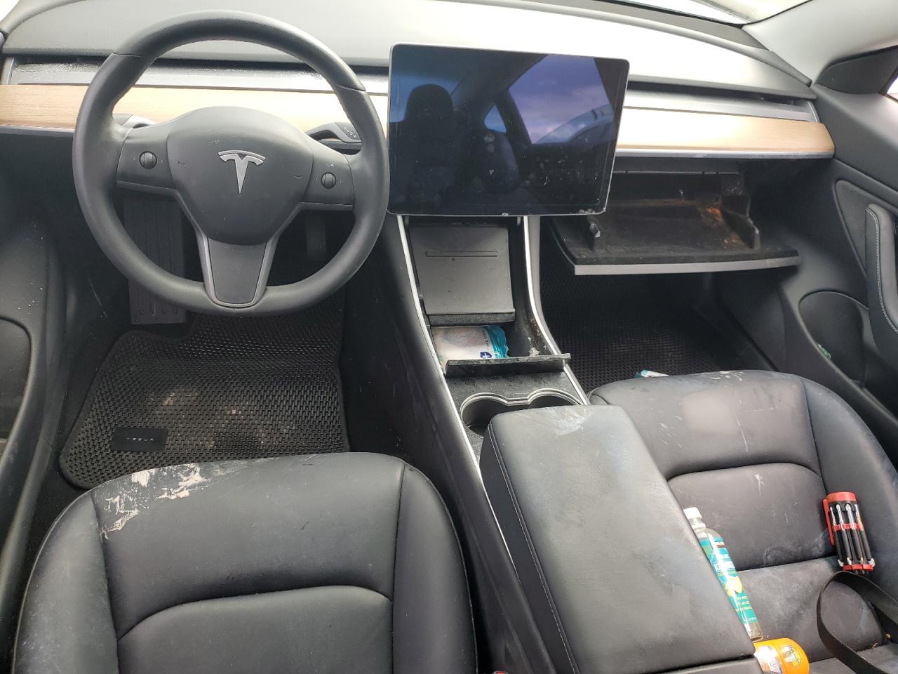 5YJ3E1EA3KF411998 2019 Tesla Model 3