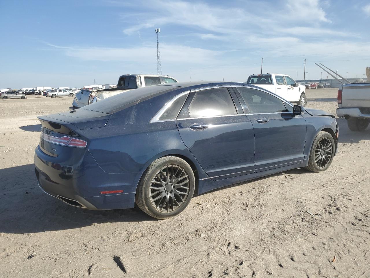 2018 Lincoln MKZ - Image 3