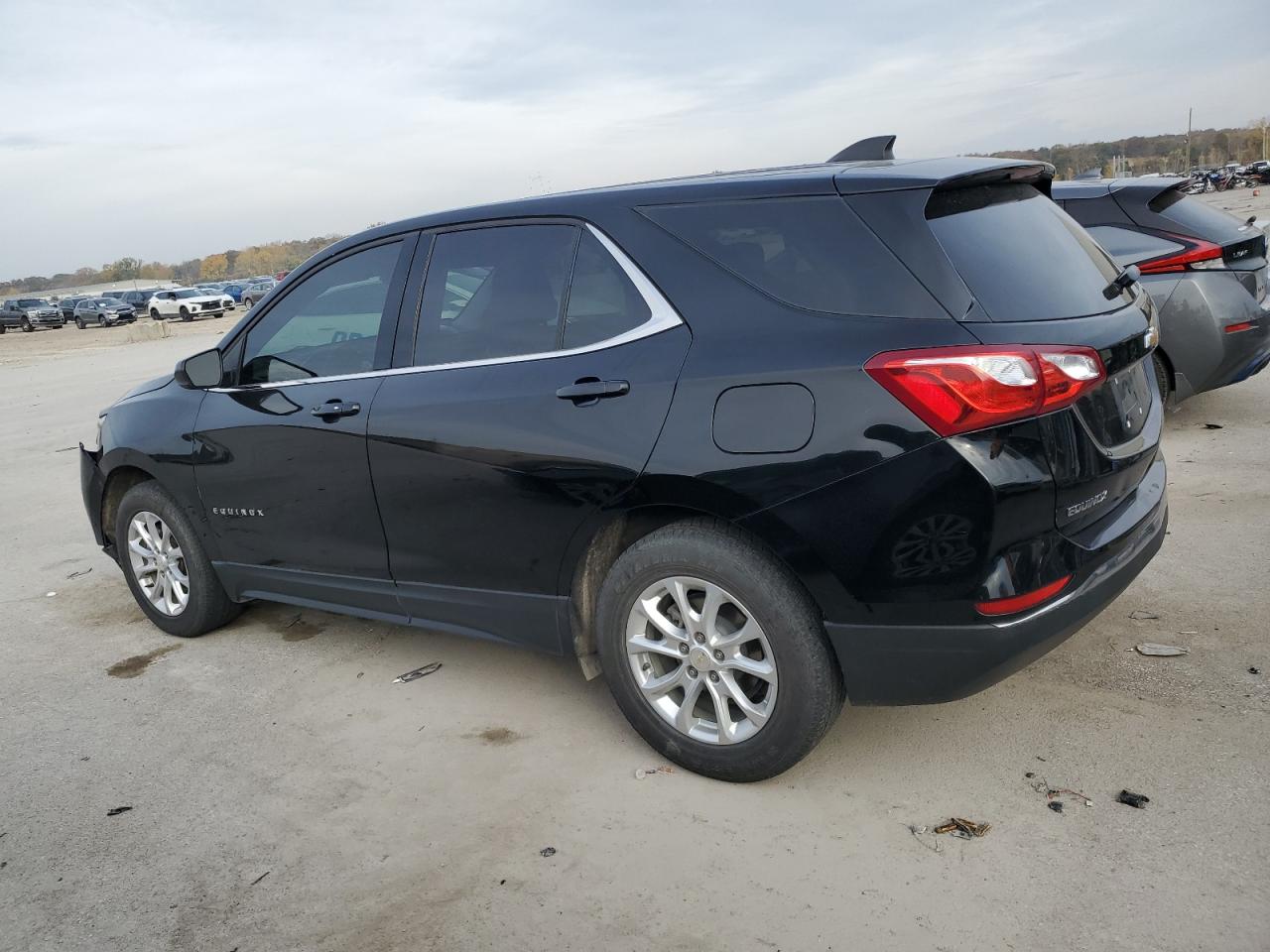 2020 Chevrolet Equinox - Image 2
