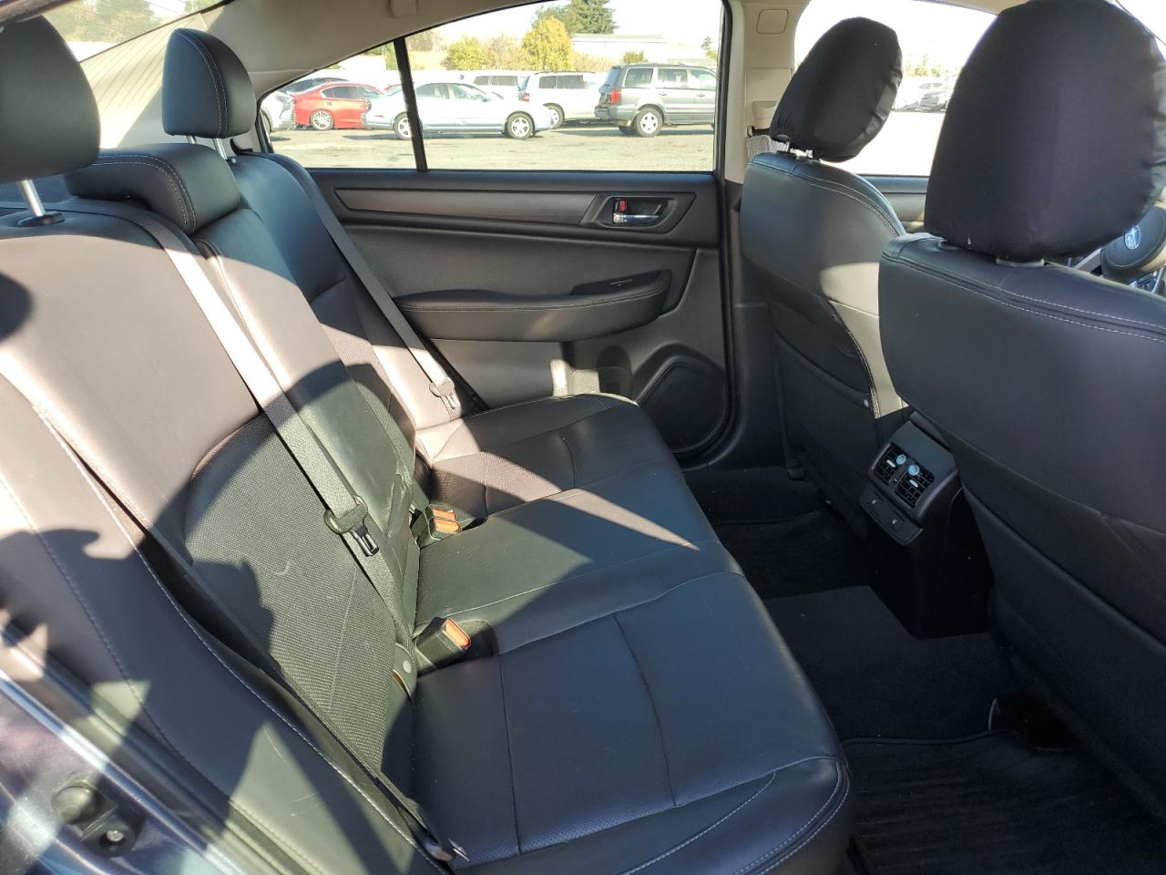 2016 Subaru Legacy - Image 10