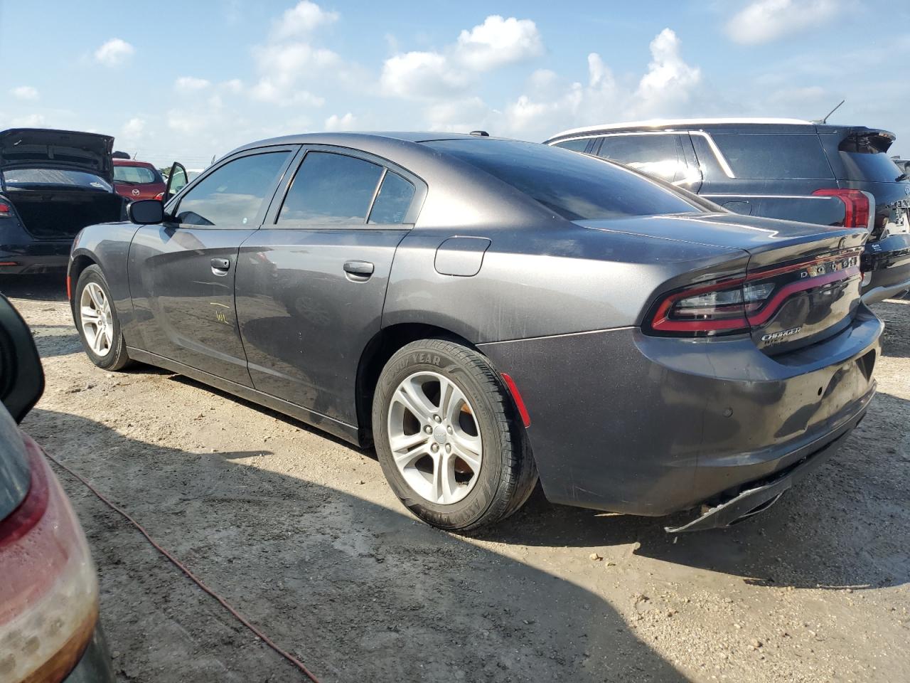 2018 Dodge Charger - Image 2